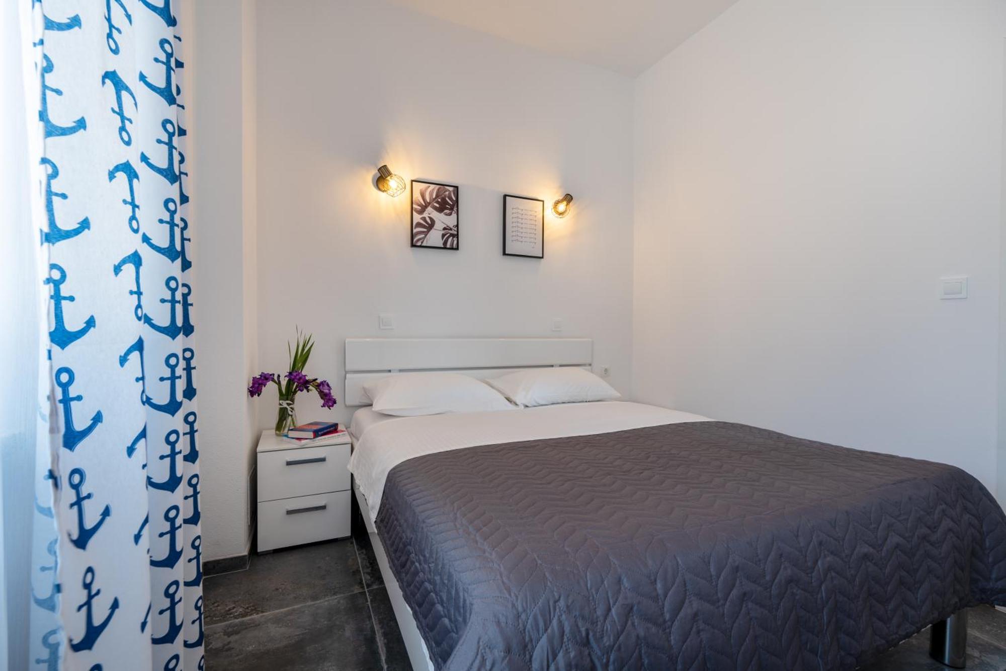 Apartmani Livaja Plano エクステリア 写真