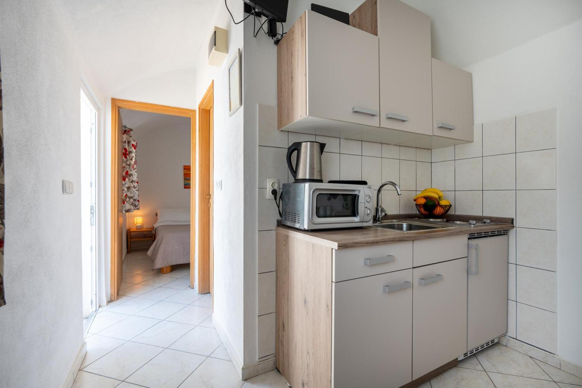 Apartmani Livaja Plano エクステリア 写真