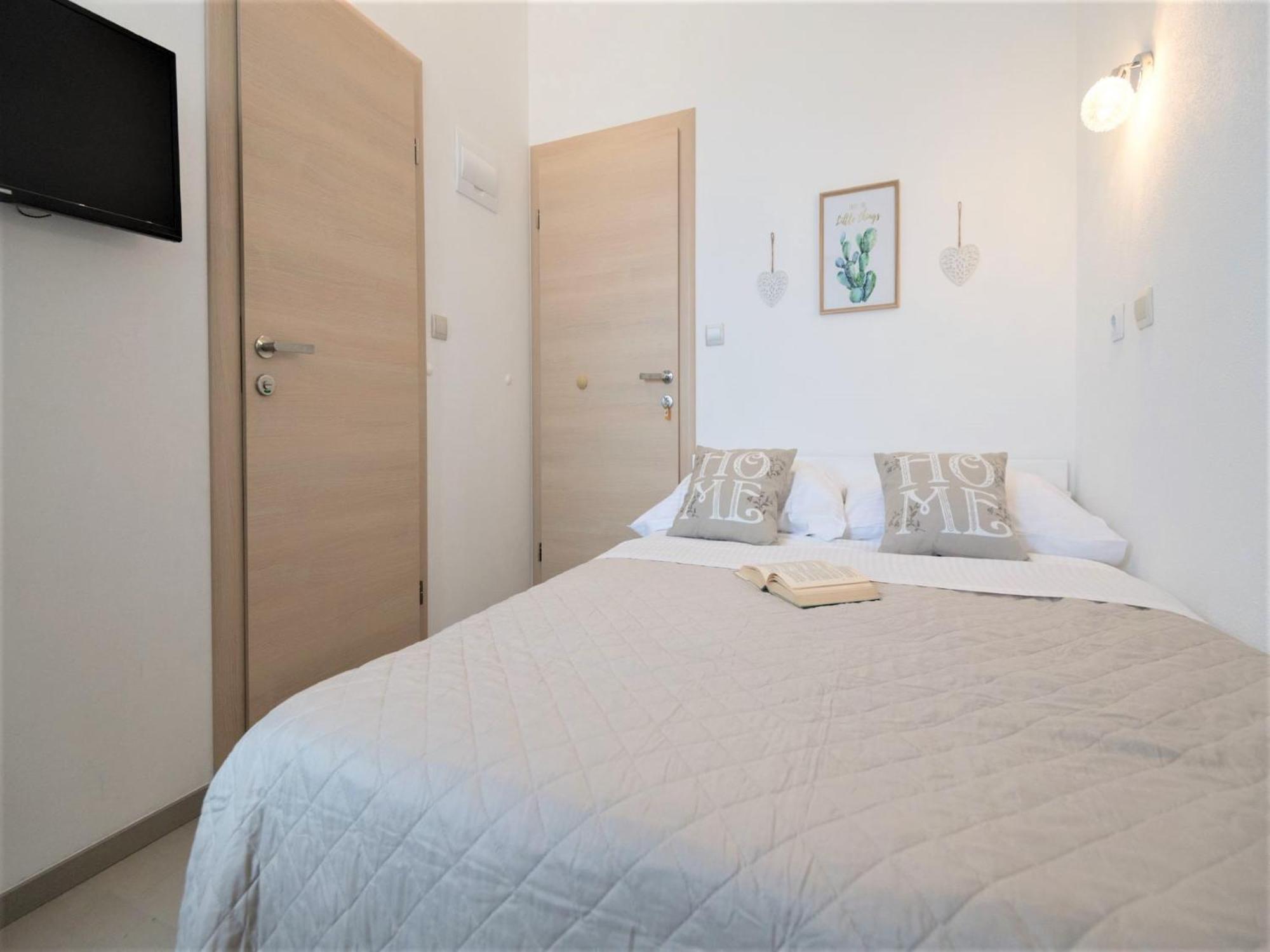 Apartmani Livaja Plano 部屋 写真