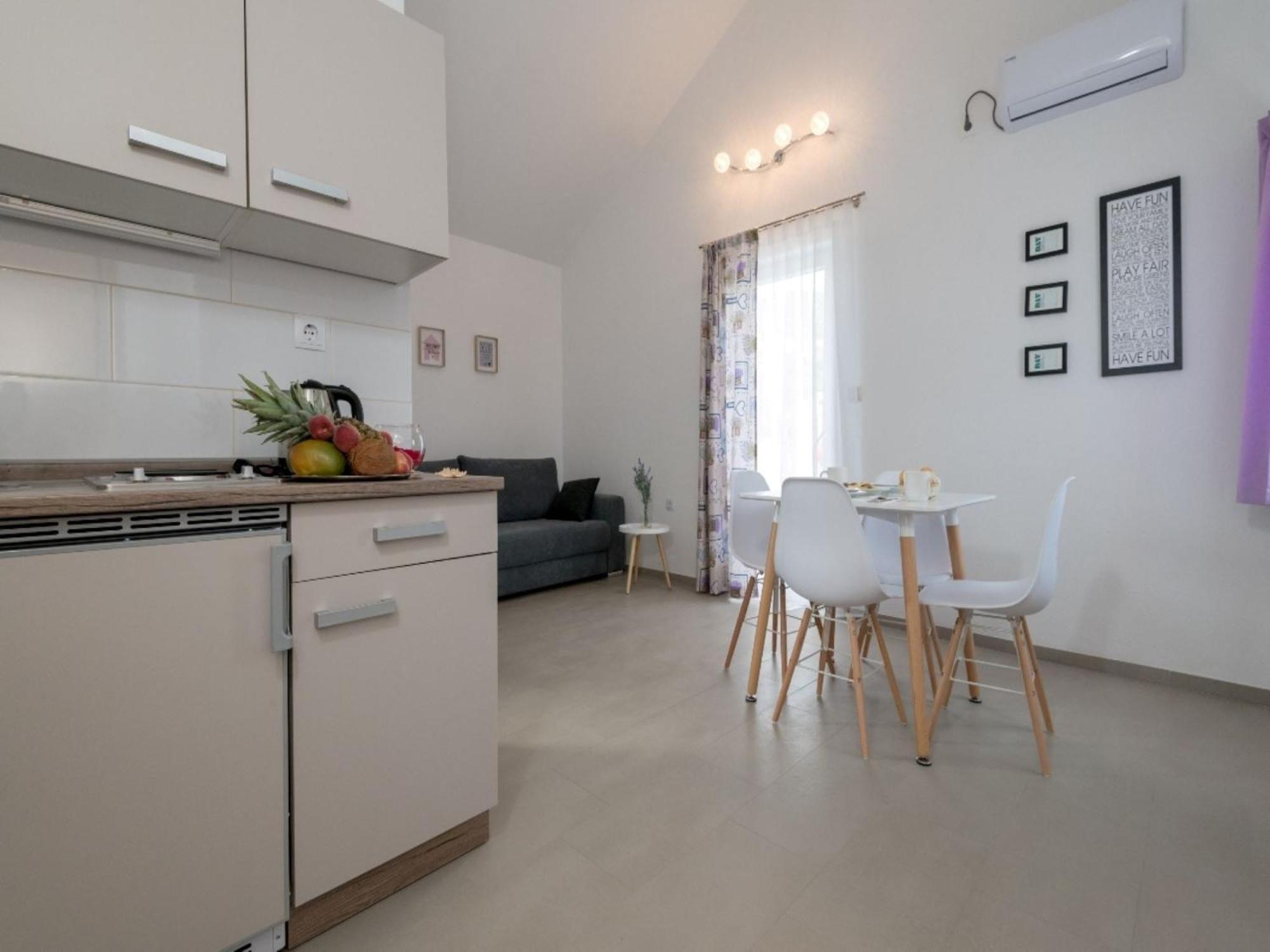 Apartmani Livaja Plano 部屋 写真