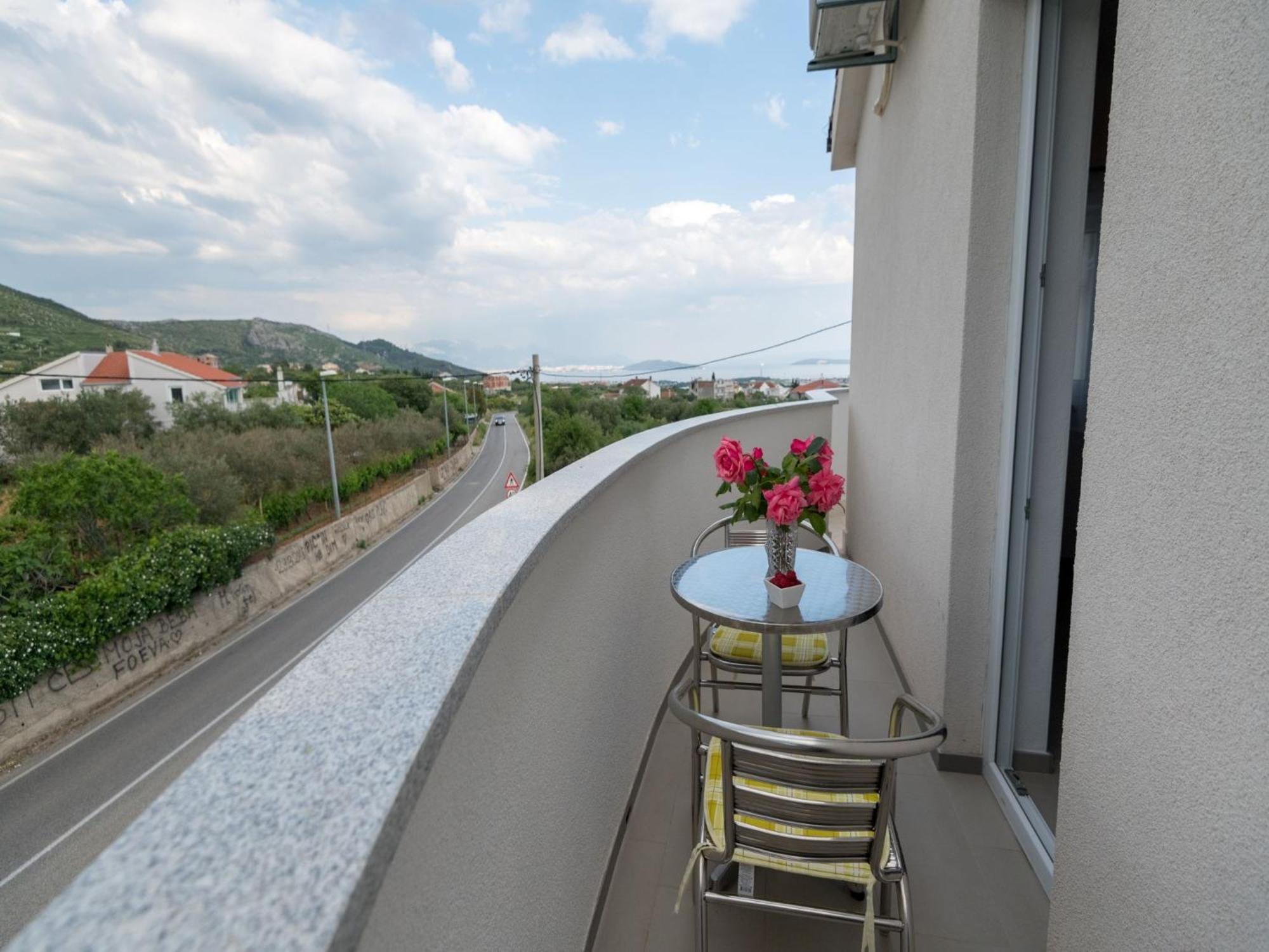 Apartmani Livaja Plano 部屋 写真
